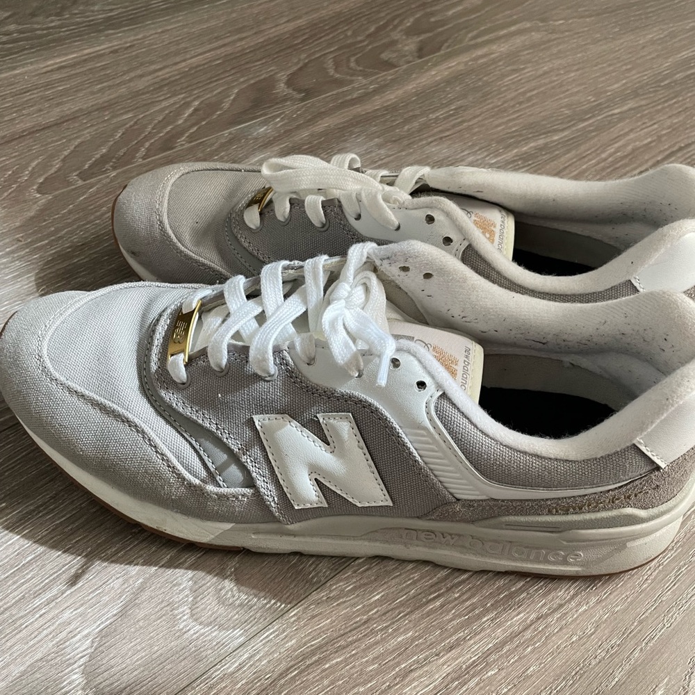 New balance men size 9 womens 10.5